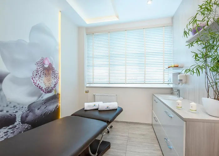 リゾート Interferie Cechsztyn ウストロニエ・モルスキエ